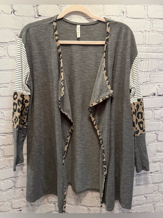 Jaide&me Sweaters - Women's Gray Open-Front Cardigan with Leopard-Trim Accent